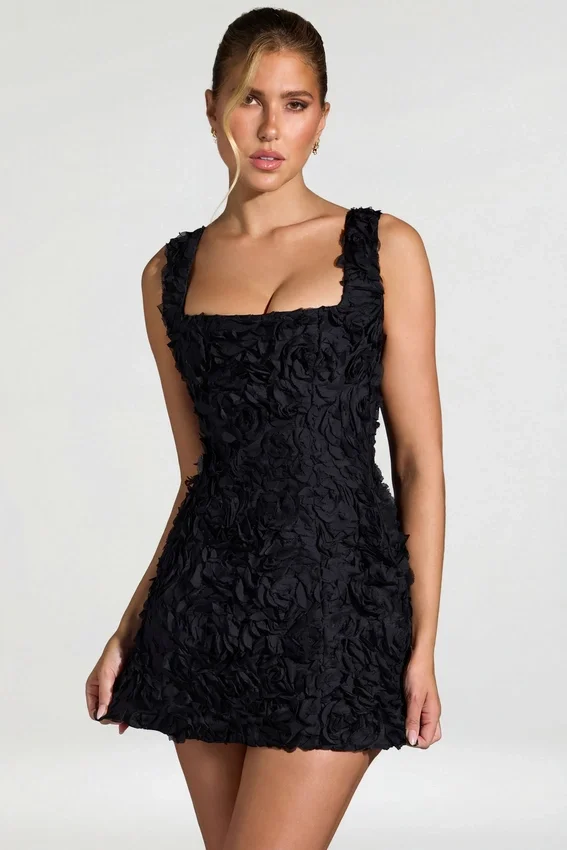 Vestido corto corsé de cuello cuadrado con apliques florales Posy en negro Vestido corto corsé de cuello cuadrado con apliques florales Posy en negro