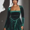 Vestido corto corsé de manga larga Tera en terciopelo verde esmeralda