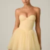 Vestido corto corsé de tul Dottie en amarillo Vestido corto corsé de tul Dottie en amarillo