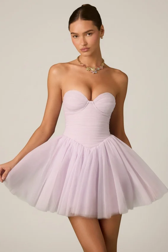 Vestido corto corsé de tul Dottie en lila Vestido corto corsé de tul Dottie en lila