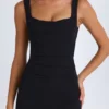 Vestido corto corsé estructurado drapeado Brittany en negro Vestido corto corsé estructurado drapeado Brittany en negro