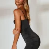 Vestido corto corsé fruncido Confident en negro Vestido corto corsé fruncido Confident en negro