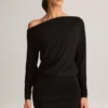 Vestido corto cruzado con hombros al aire Mira Modal en negro Vestido corto cruzado con hombros al aire Mira Modal en negro