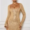 Vestido corto de corte A con adornos Kiyara en dorado Vestido corto de corte A con adornos Kiyara en dorado
