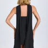 Vestido corto de corte A con detalle de pañuelo Cecilia en negro Vestido corto de corte A con detalle de pañuelo Cecilia en negro