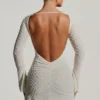 Vestido corto de corte A con espalda abierta y adornos Grazina en blanco Vestido corto de corte A con espalda abierta y adornos Grazina en blanco