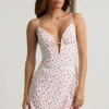 Vestido corto de corte A con espalda descubierta y volantes de Seliora con estampado de cerezas Vestido corto de corte A con espalda descubierta y volantes de Seliora con estampado de cerezas