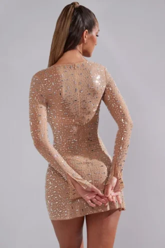 Vestido corto de corte A con mangas largas y adornos transparentes Zeta en color almendra