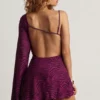 Vestido corto de corte A con una manga de Angelie Devoré en color Berry Purple Vestido corto de corte A con una manga de Angelie Devoré en color Berry Purple