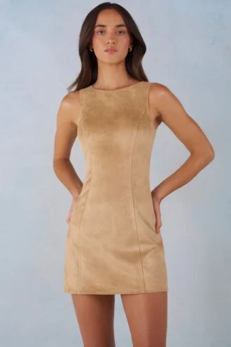 Vestido corto de corte A de imitación de ante Amielle en color tostado