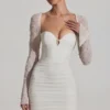 Vestido corto de manga larga con adornos St Germain en blanco Vestido corto de manga larga con adornos St Germain en blanco