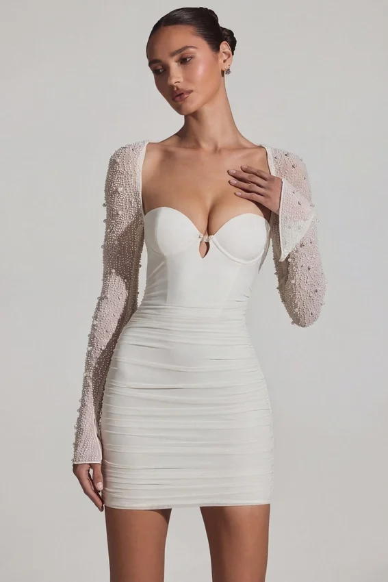 Vestido corto de manga larga con adornos St Germain en blanco Vestido corto de manga larga con adornos St Germain en blanco