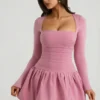 Vestido corto de manga larga con bajo abullonado Viola en malva