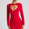 Vestido corto de manga larga con corte en forma de corazón Luciana en rojo fuego