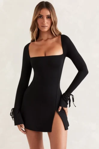 Vestido corto de manga larga con cuello cuadrado Baize en negro