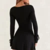 Vestido corto de manga larga con cuello cuadrado Baize en negro