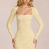 Vestido corto de manga larga con encaje festoneado Darla en amarillo limón