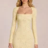 Vestido corto de manga larga con encaje festoneado Darla en amarillo limón