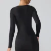 Vestido corto de manga larga con escote pronunciado de jersey elástico Oakley en negro