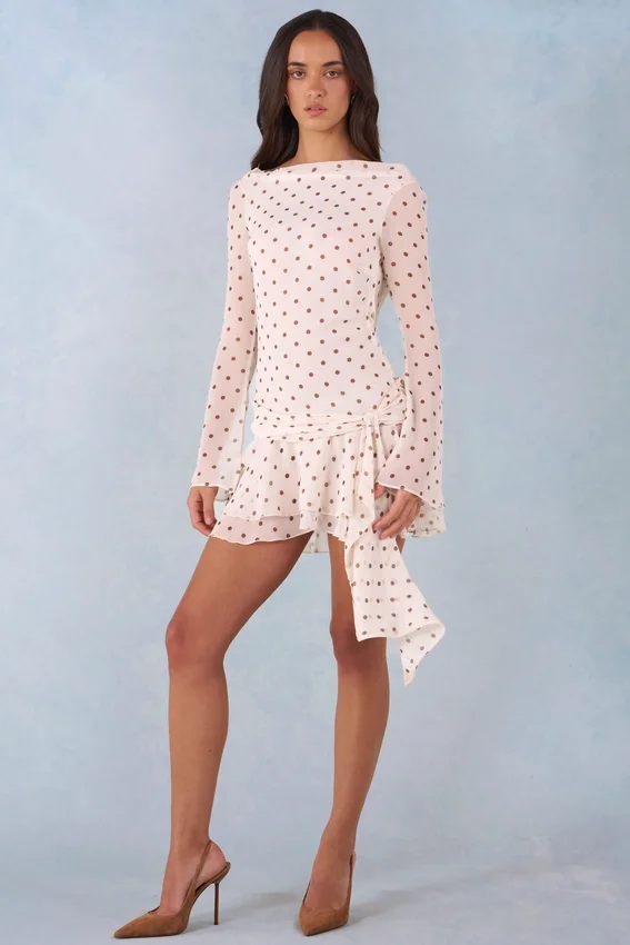 Vestido corto de manga larga con espalda abierta Cendria con estampado de lunares marfil Vestido corto de manga larga con espalda abierta Cendria con estampado de lunares marfil