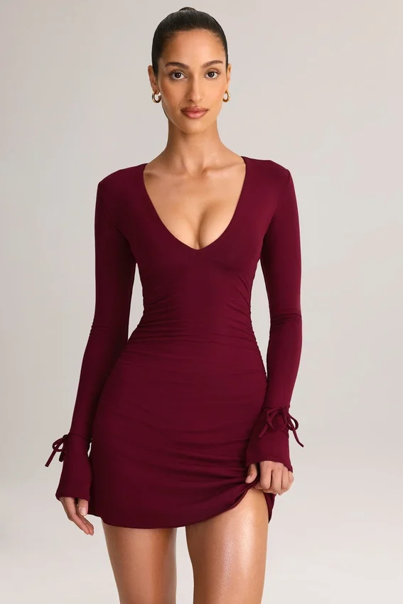 Vestido corto de manga larga Iskra Modal en color vino Vestido corto de manga larga Iskra Modal en color vino