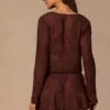 Vestido corto de manga larga Meilani en marrón espresso
