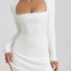 Vestido corto de modal acanalado con ribete de encaje Lana en blanco Vestido corto de modal acanalado con ribete de encaje Lana en blanco
