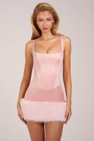 Vestido corto de satén con cuello cuadrado y corsé de piel sintética de Rixelle en rosa palo
