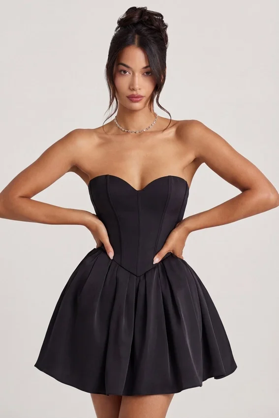 Vestido corto de tul con corsé Emeline en negro azabache Vestido corto de tul con corsé Emeline en negro azabache