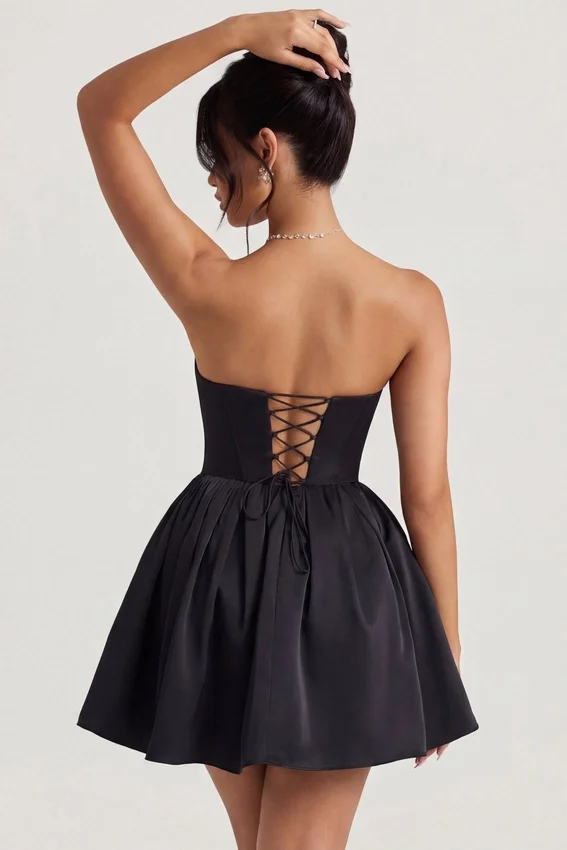 Vestido corto de tul con corsé Emeline en negro azabache Vestido corto de tul con corsé Emeline en negro azabache
