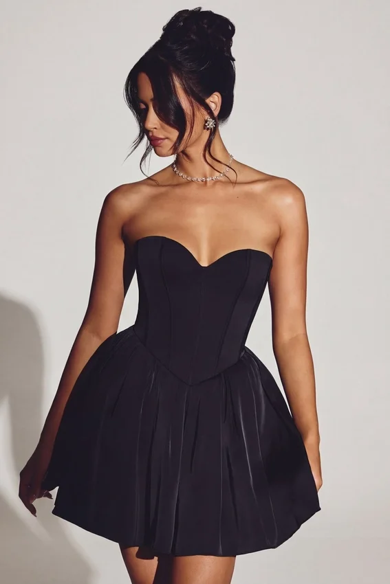 Vestido corto de tul con corsé Emeline en negro azabache Vestido corto de tul con corsé Emeline en negro azabache