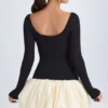 Vestido corto Delphi de modal con cuello redondo, cintura baja y bajo abullonado en color vainilla Vestido corto Delphi de modal con cuello redondo, cintura baja y bajo abullonado en color vainilla