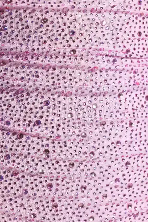 Vestido corto drapeado con cuello vuelto y adornos Marilla en rosa peonía Vestido corto drapeado con cuello vuelto y adornos Marilla en rosa peonía