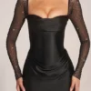 Vestido corto drapeado de manga larga Clemmie en negro