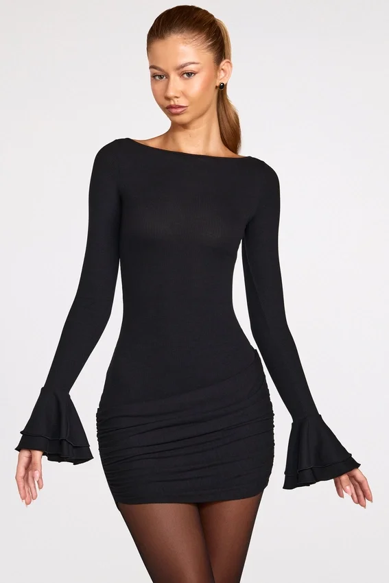Vestido corto drapeado de manga larga en modal acanalado Helena en negro Vestido corto drapeado de manga larga en modal acanalado Helena en negro