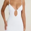 Vestido corto Eartha con aberturas y espalda descubierta en blanco