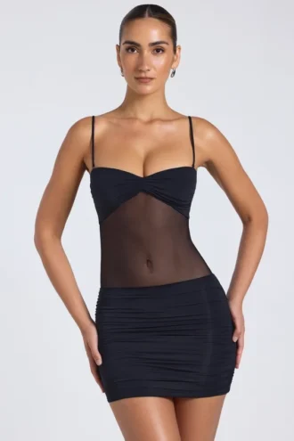 Vestido corto Eislyn con paneles transparentes y fruncidos en negro