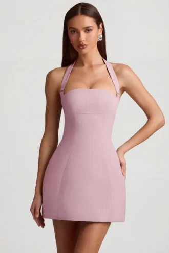Vestido corto estructurado de corte A con cuello halter y rayas finas Odessa en malva Vestido corto estructurado de corte A con cuello halter y rayas finas Odessa en malva