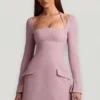 Vestido corto estructurado de corte A con rayas diplomáticas de Ksenia en color malva