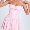 Vestido corto fruncido con pinzas Dorothea en color rosa palo