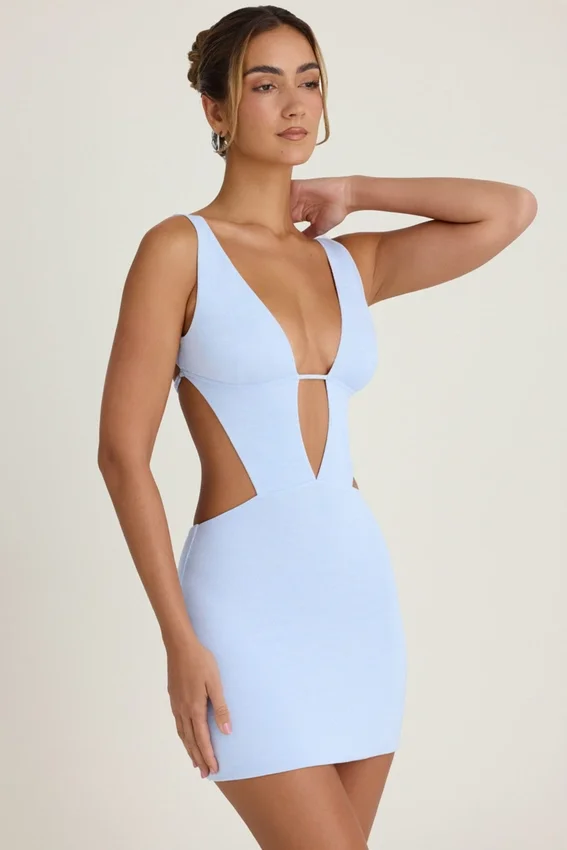 Vestido corto Gaia con corte en A y aberturas en azul pervinca Vestido corto Gaia con corte en A y aberturas en azul pervinca