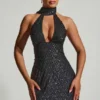 Vestido corto Henrietta con cuello halter y detalle de pañuelo adornado en negro Vestido corto Henrietta con cuello halter y detalle de pañuelo adornado en negro