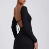 Vestido corto Hope de modal con cuello cuadrado y manga larga en negro Vestido corto Hope de modal con cuello cuadrado y manga larga en negro