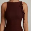 Vestido corto Iolanda sin espalda con volantes en marrón