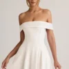 Vestido corto Jaida de modal con hombros descubiertos y corte en A en blanco Vestido corto Jaida de modal con hombros descubiertos y corte en A en blanco