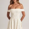 Vestido corto Jaida Modal con hombros descubiertos y corte en A con estampado floral Vestido corto Jaida Modal con hombros descubiertos y corte en A con estampado floral