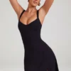 Vestido corto Jolie con escote corazón en negro Vestido corto Jolie con escote corazón en negro