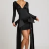 Vestido corto Karelyn con detalle de lazo y fruncido en negro Vestido corto Karelyn con detalle de lazo y fruncido en negro
