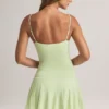 Vestido corto Kelbie de modal con fruncidos y corte en A en verde salvia