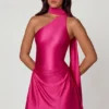 Vestido corto Kiraz asimétrico con detalle de pañuelo en rosa intenso